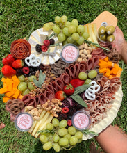 Load image into Gallery viewer, Large Graze